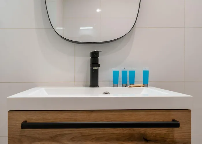 Fabryczna By Bookinghost Appartement Katowice